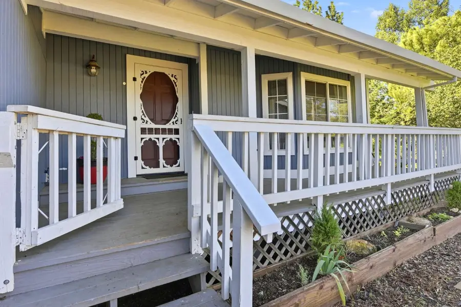 1946 Blue Bell Court, Cool, CA 95614 - #3