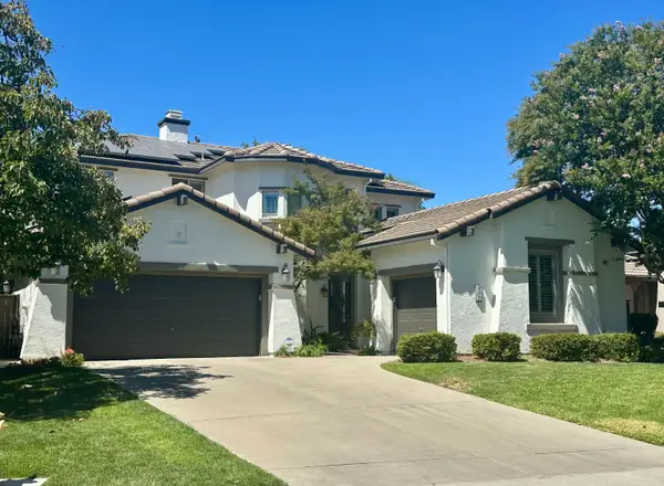 430 Woodhaven Place, West Sacramento, CA 95605