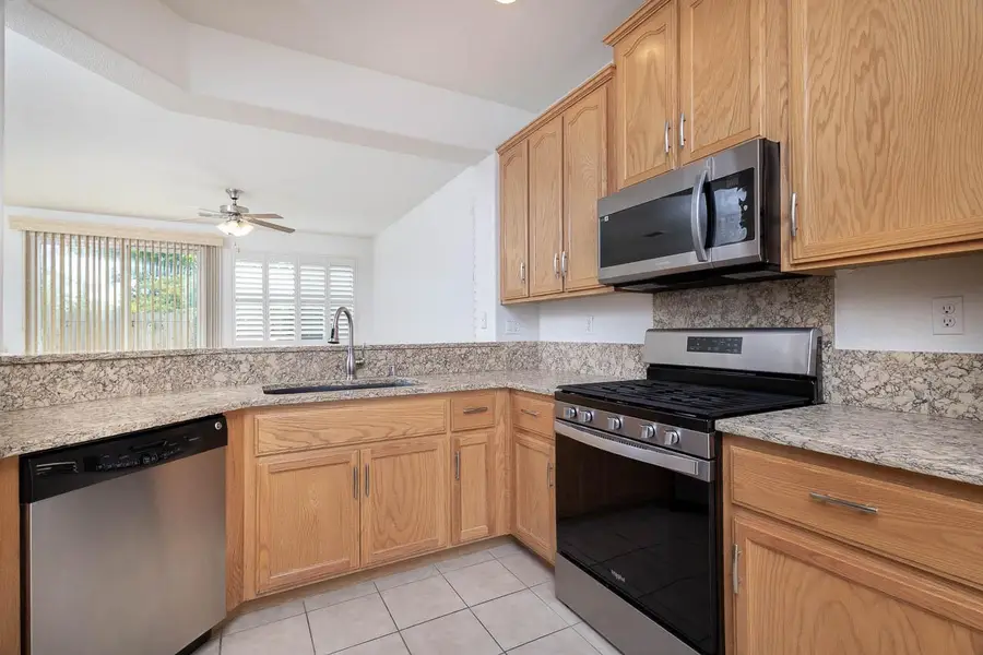 2153 Horseshoe Glen Circle, Folsom, CA 95630 - #3