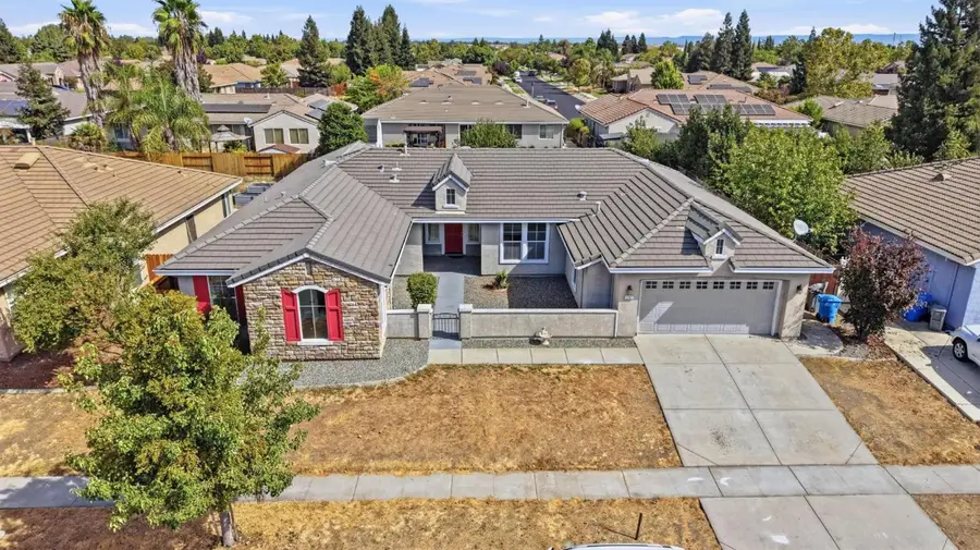 1241 Calypso Ranch Drive, Plumas Lake, CA 95961 - #2