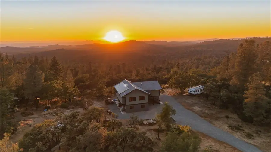 16875 Wolf Mountain Road, Grass Valley, CA 95949 - #2
