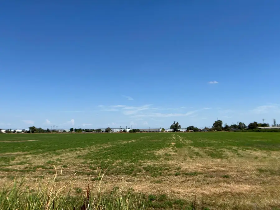 10183 Pringle Avenue, Galt, CA 95632 - #3