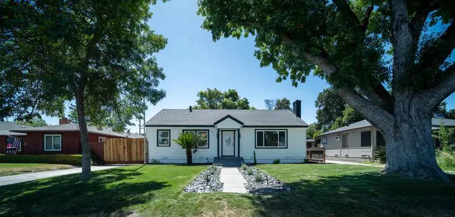 405 Santa Barbara Avenue, Modesto, CA 95354 - #2