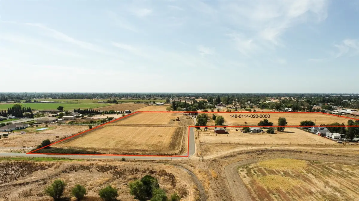 10000 Live Oak Avenue, Galt, CA 95632 - #1