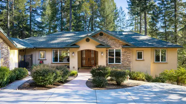 10973 Scotts Flat Dam, Nevada City, CA 95959