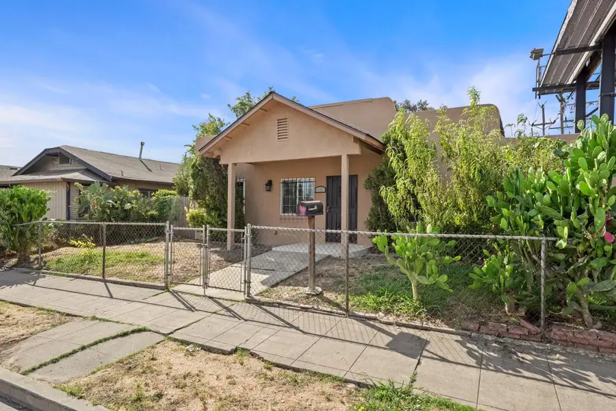1132 E Harding Way, Stockton, CA 95205 - #2