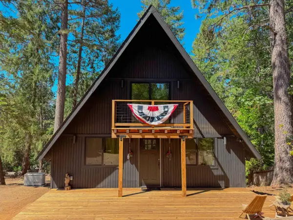 26099 Sugar Pine Drive, Pioneer, CA 95666