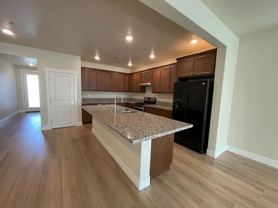 2432 Mozart Avenue, Lathrop, CA 95330 - #2