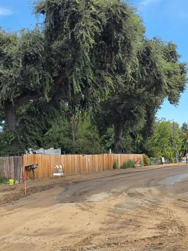 2585 Parkdale Drive, Modesto, CA 95358