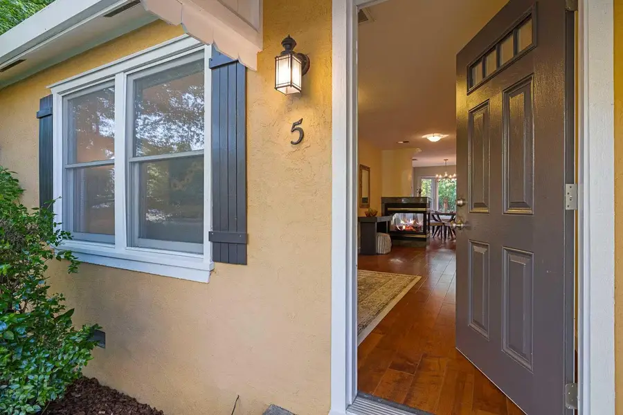 5 Simmons Way, Davis, CA 95616 - #2