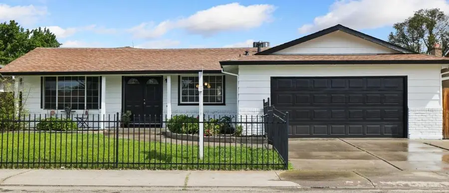 8734 Hermosa Court, Stockton, CA 95210 - #3