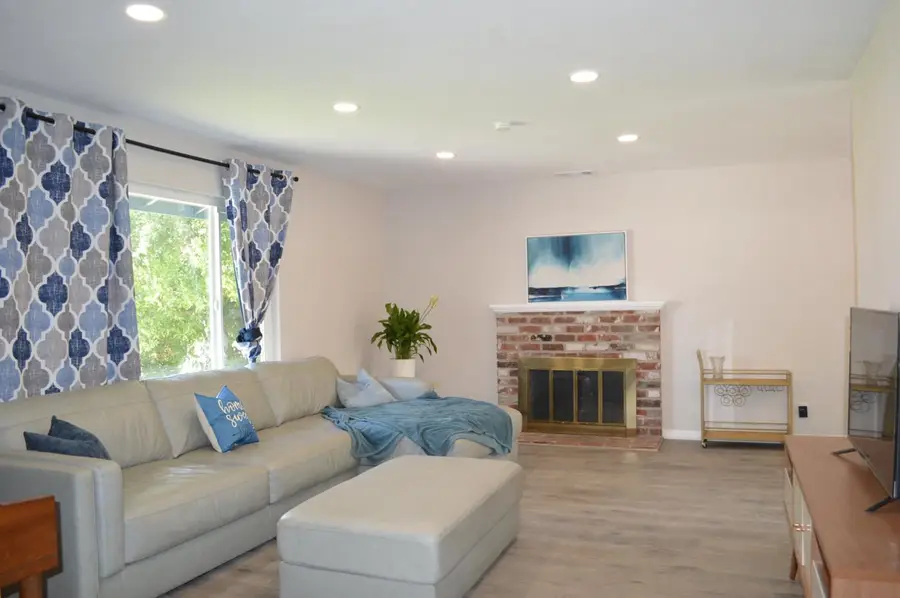 1978 66th Avenue, Sacramento, CA 95822 - #2