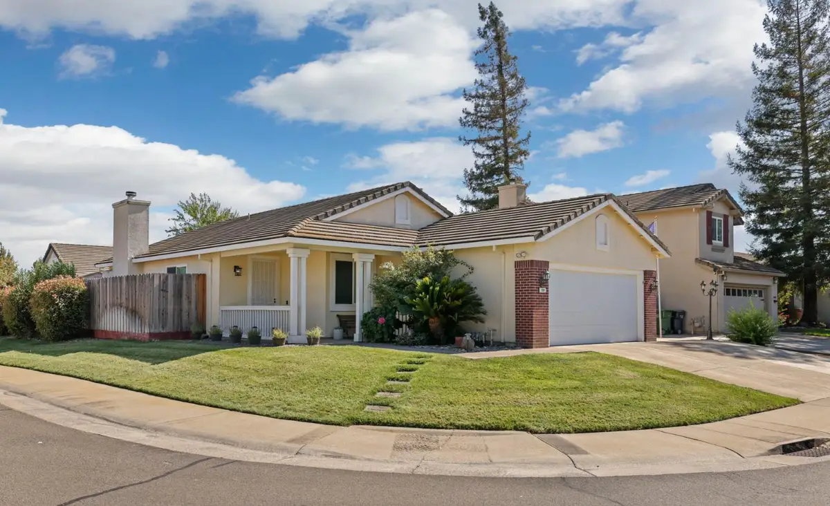 894 Strathaven Way, Galt, CA 95632 - #1