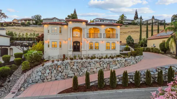 2586 Clubhouse Drive, Rocklin, CA 95765