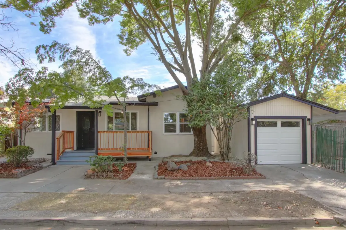 2038 Markham Way, Sacramento, CA 95818 - #1