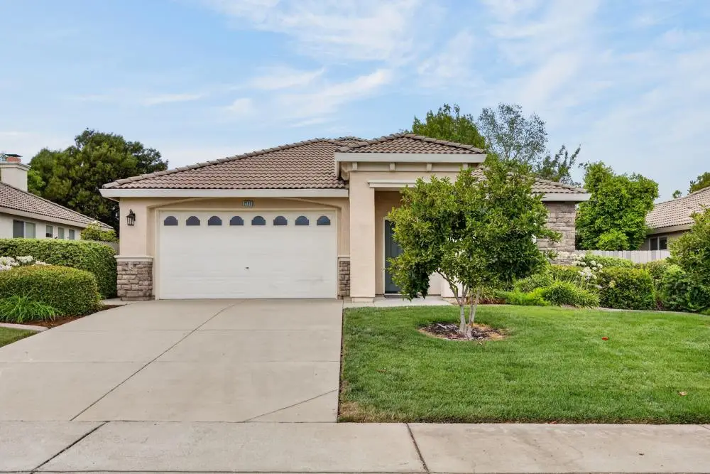 2100 Ranch Bluff Way, El Dorado Hills, CA 95762 - #1