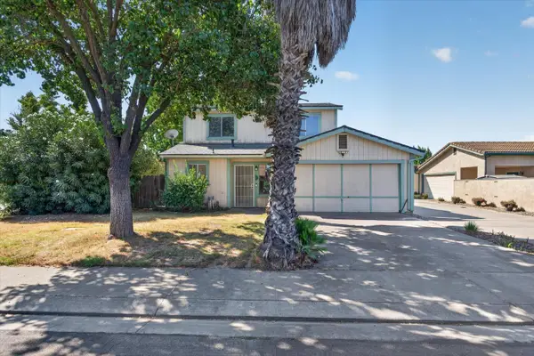 824 St Helena Place, Modesto, CA 95356