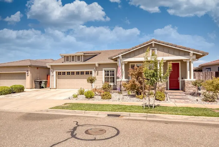 2360 Mustang Drive, Oakdale, CA 95361 - #2