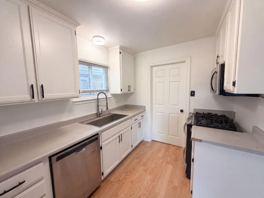4940 Alcott Drive, Sacramento, CA 95820 - #2