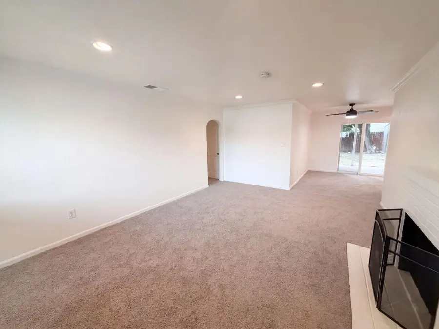 4940 Alcott Drive, Sacramento, CA 95820 - #3