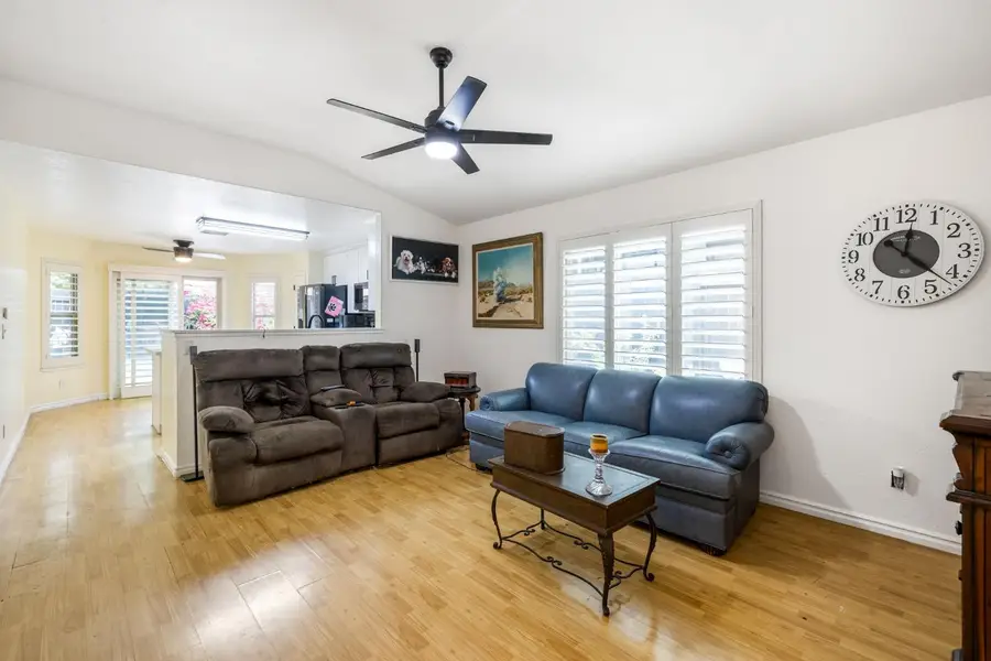 3047 Bridgeford Drive, Sacramento, CA 95833 - #3