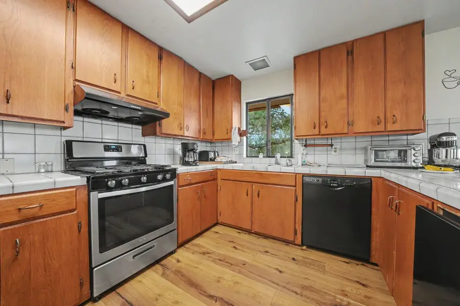 11662 Arapaho Way, Burson, CA 95225 - #3