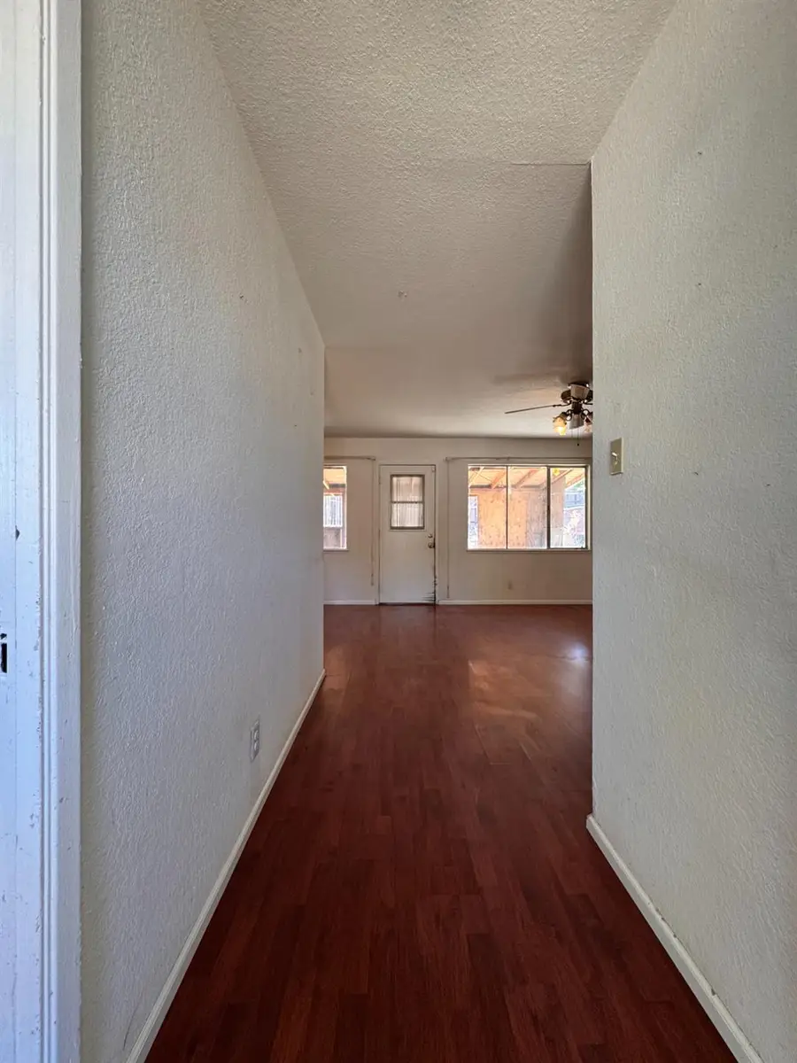 6804 Lumry Street, North Highlands, CA 95660 - #2