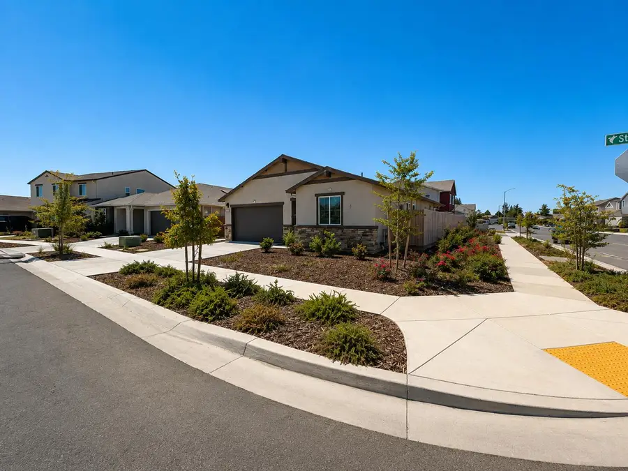 1254 Strawberry Drive, Yuba City, CA 95993 - #2