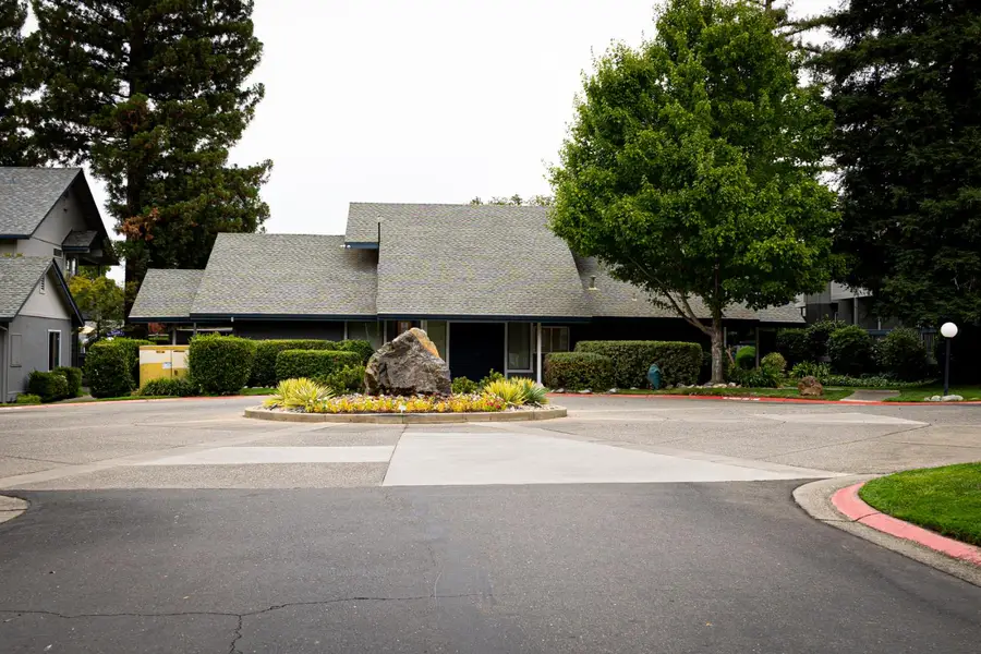 8103 Briar Ridge Lane, Citrus Heights, CA 95610 - #3
