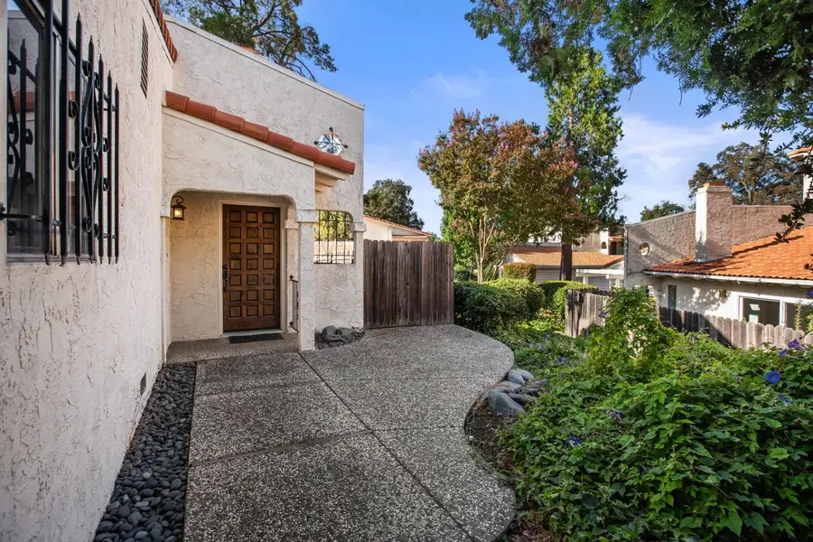 7315 Villa Del Sol, Citrus Heights, CA 95621 - #2