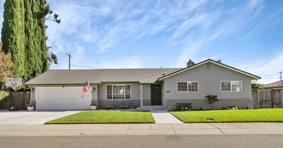 2208 Cabrillo Circle, Lodi, CA 95242 - #2