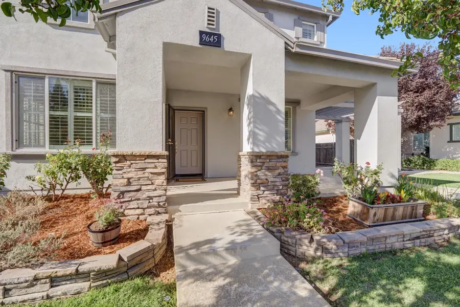 9645 Glacier Creek Way, Elk Grove, CA 95624 - #3