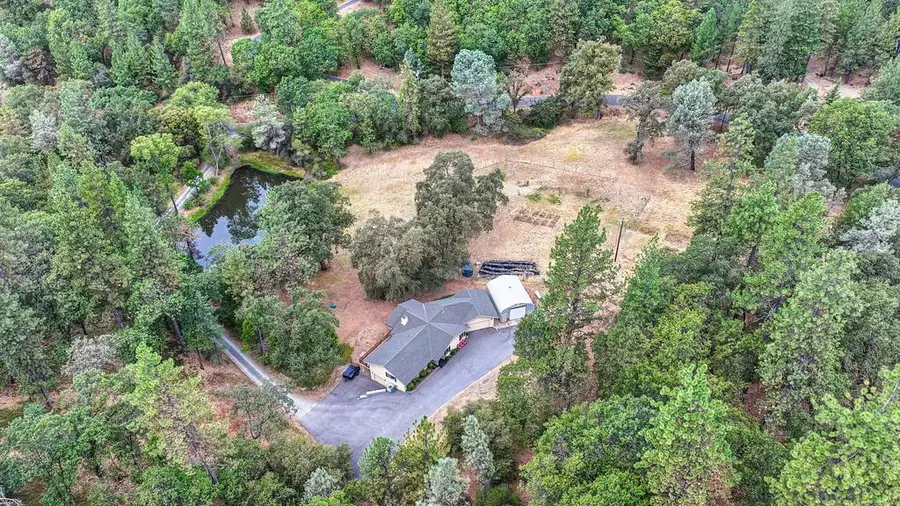 20365 Wolf Creek Road, Grass Valley, CA 95949 - #2