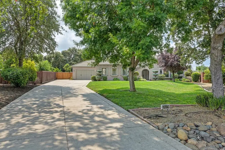 9356 Secretariat Lane, Elk Grove, CA 95624 - #2