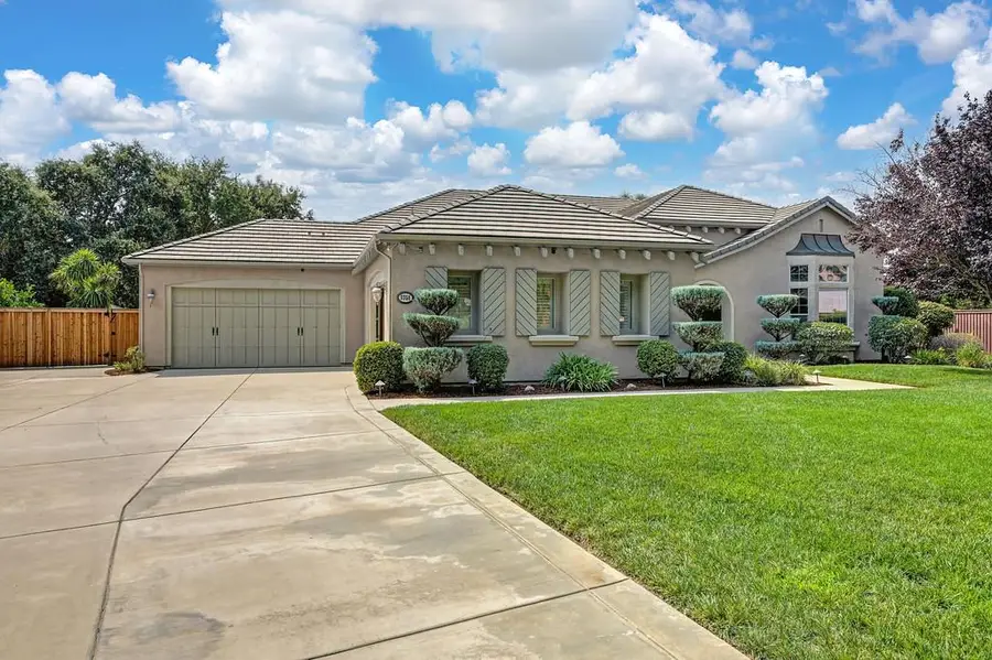 9356 Secretariat Lane, Elk Grove, CA 95624 - #3