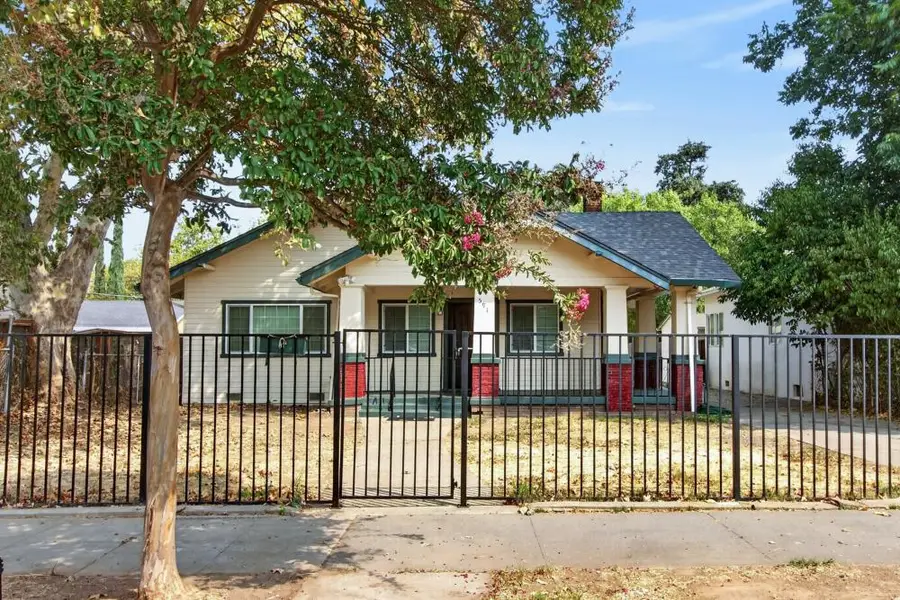 591 Redwood Avenue, Sacramento, CA 95815 - #2