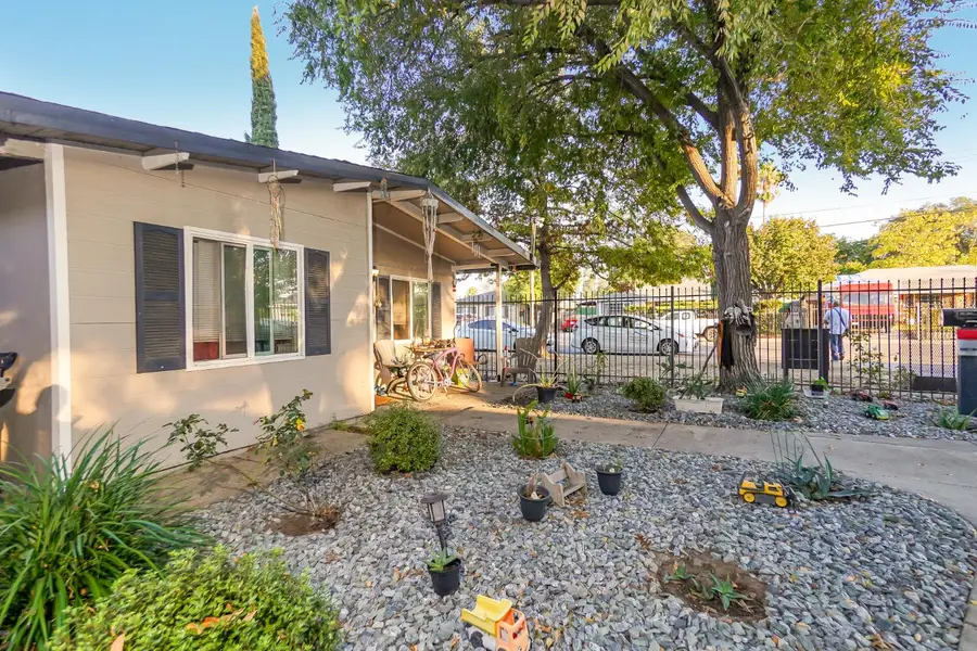 770 Bowles Street, Sacramento, CA 95815 - #3