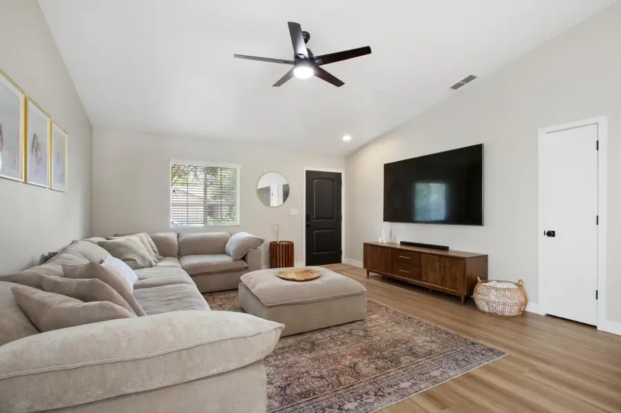 4320 Middlebury Way, Mather, CA 95655 - #3