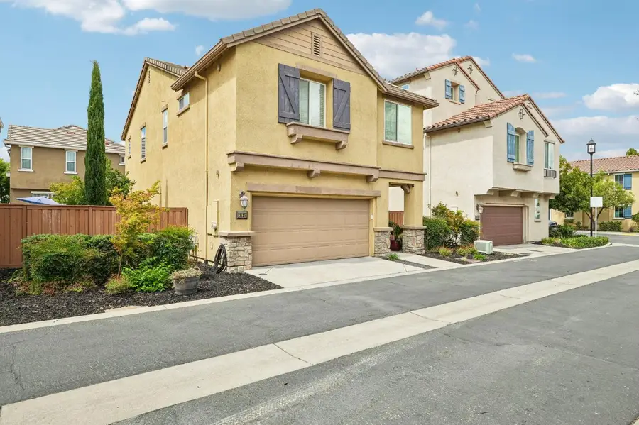 2125 Camino Real Way, Roseville, CA 95747 - #2