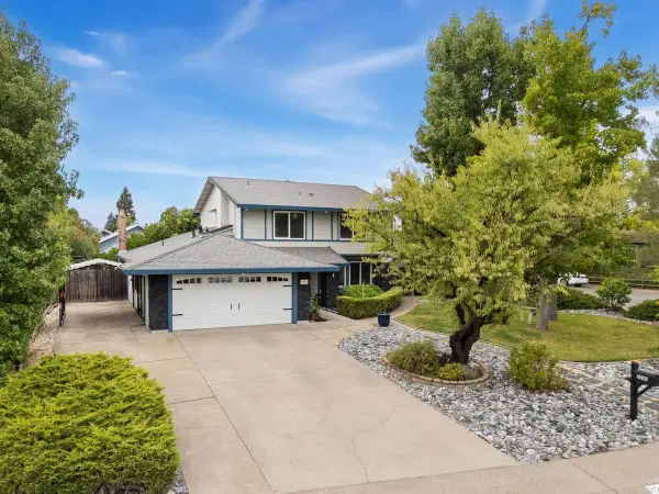 8246 Garry Oak Drive, Citrus Heights, CA 95610
