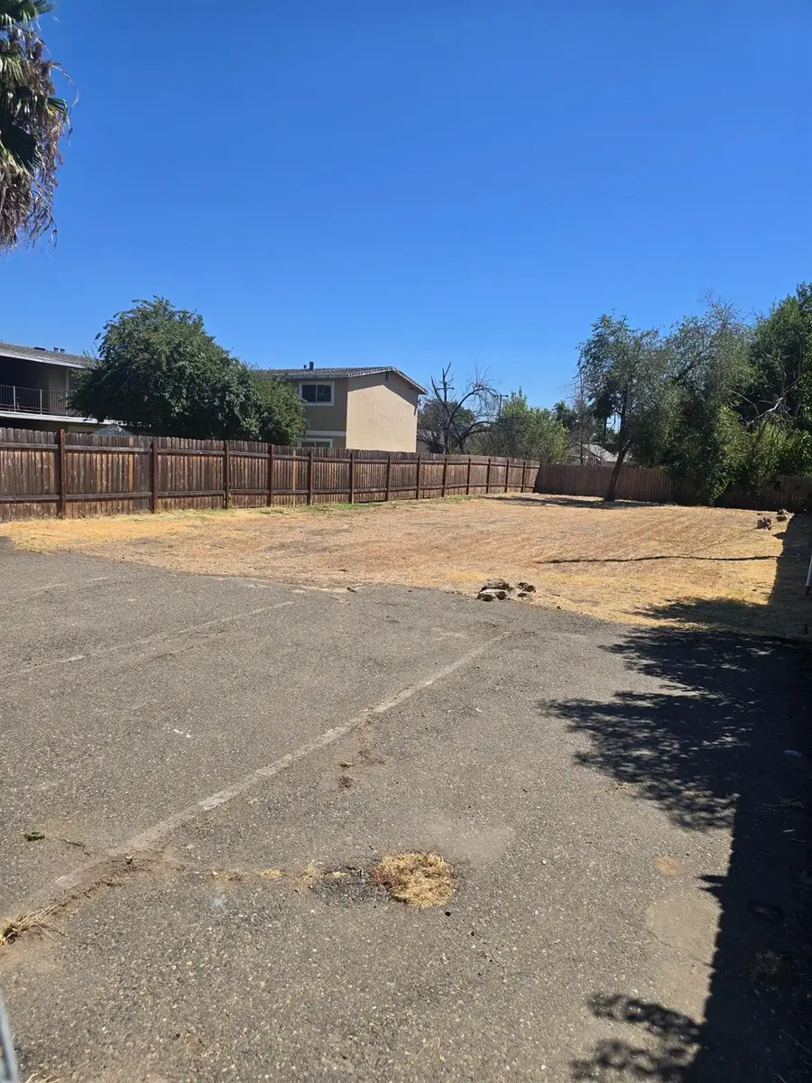 0 Lampasas, Sacramento, CA 95815 - #2