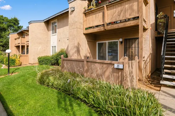 6400 66th Avenue #11, Sacramento, CA 95823