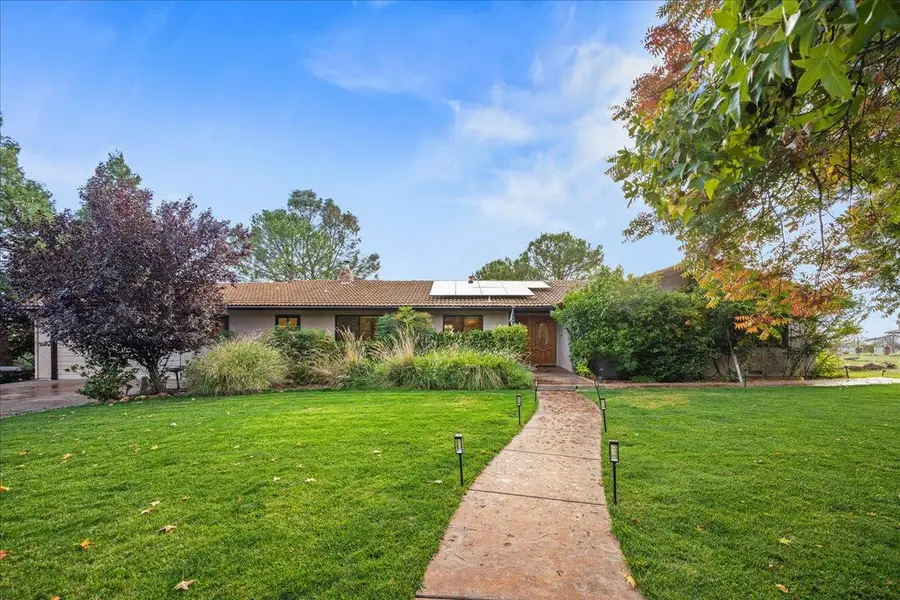 3900 Loma Drive, Shingle Springs, CA 95682 - #3