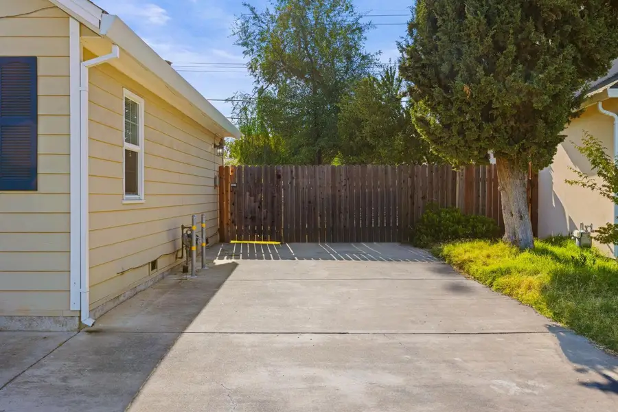 4240 Attawa Avenue, Sacramento, CA 95822 - #2