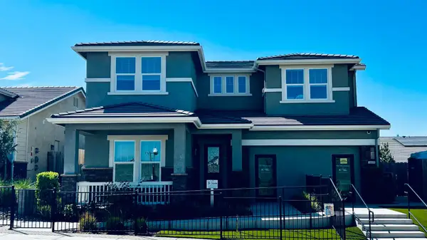 1030 Meadowlands Drive, Oakdale, CA 95361