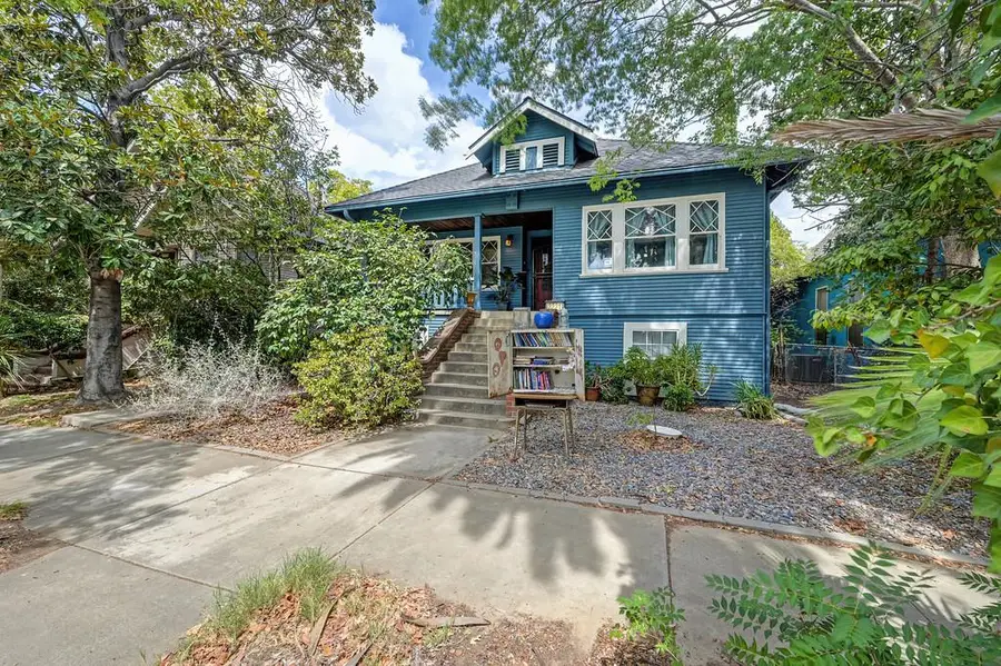 3221 X Street, Sacramento, CA 95817 - #2