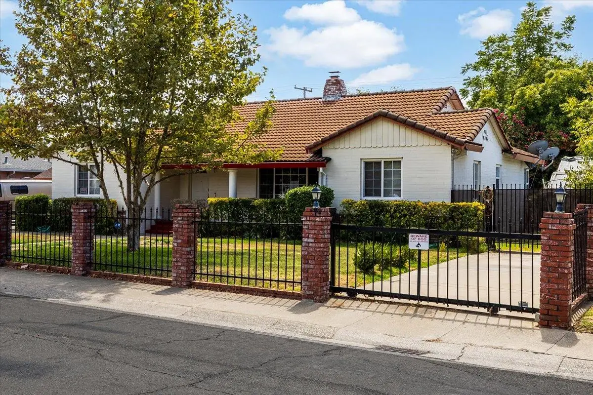 2076 20th Avenue, Sacramento, CA 95822 - #1