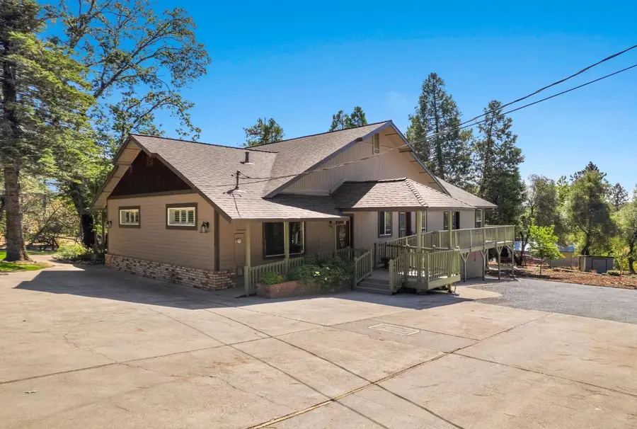 2075 Flat Broke Way, Placerville, CA 95667 - #2