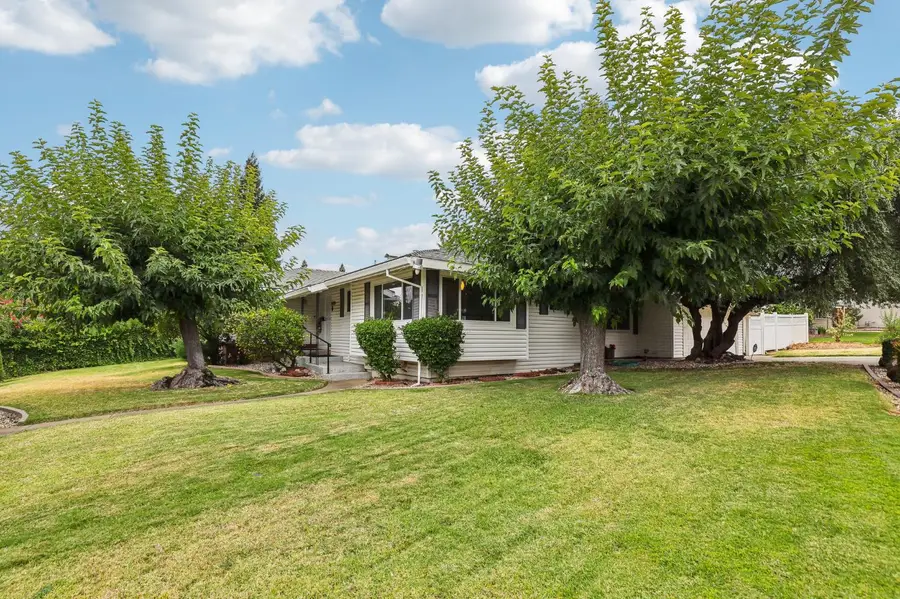 7812 Apple Valley Court, Fair Oaks, CA 95628 - #2