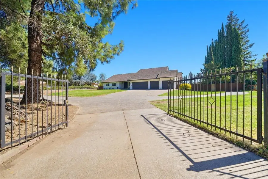 8224 Wachtel Way, Orangevale, CA 95662 - #2